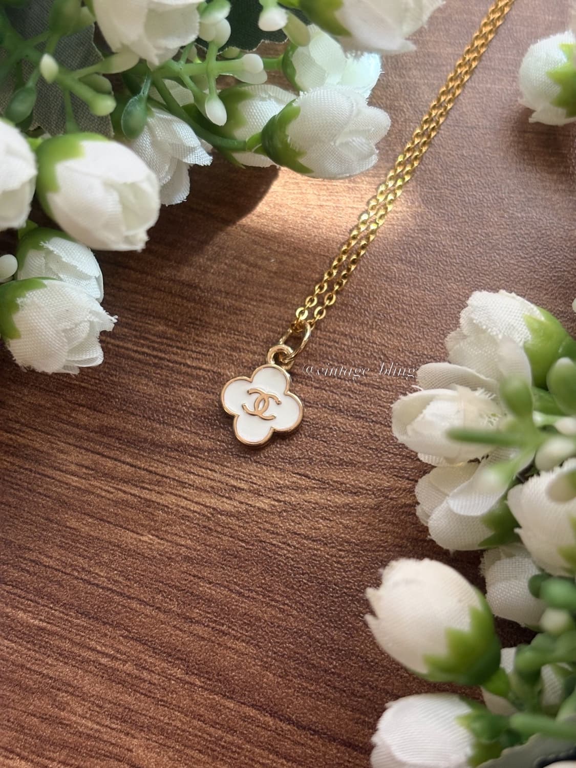 화이트) 샤넬 미니 클로버 골드 목걸이  상품이미지2