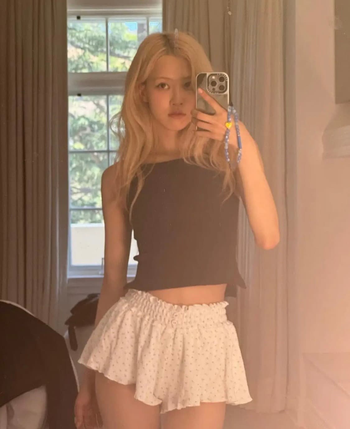 PROVINCE EYELET SHORTS(NAVY) 상품이미지1