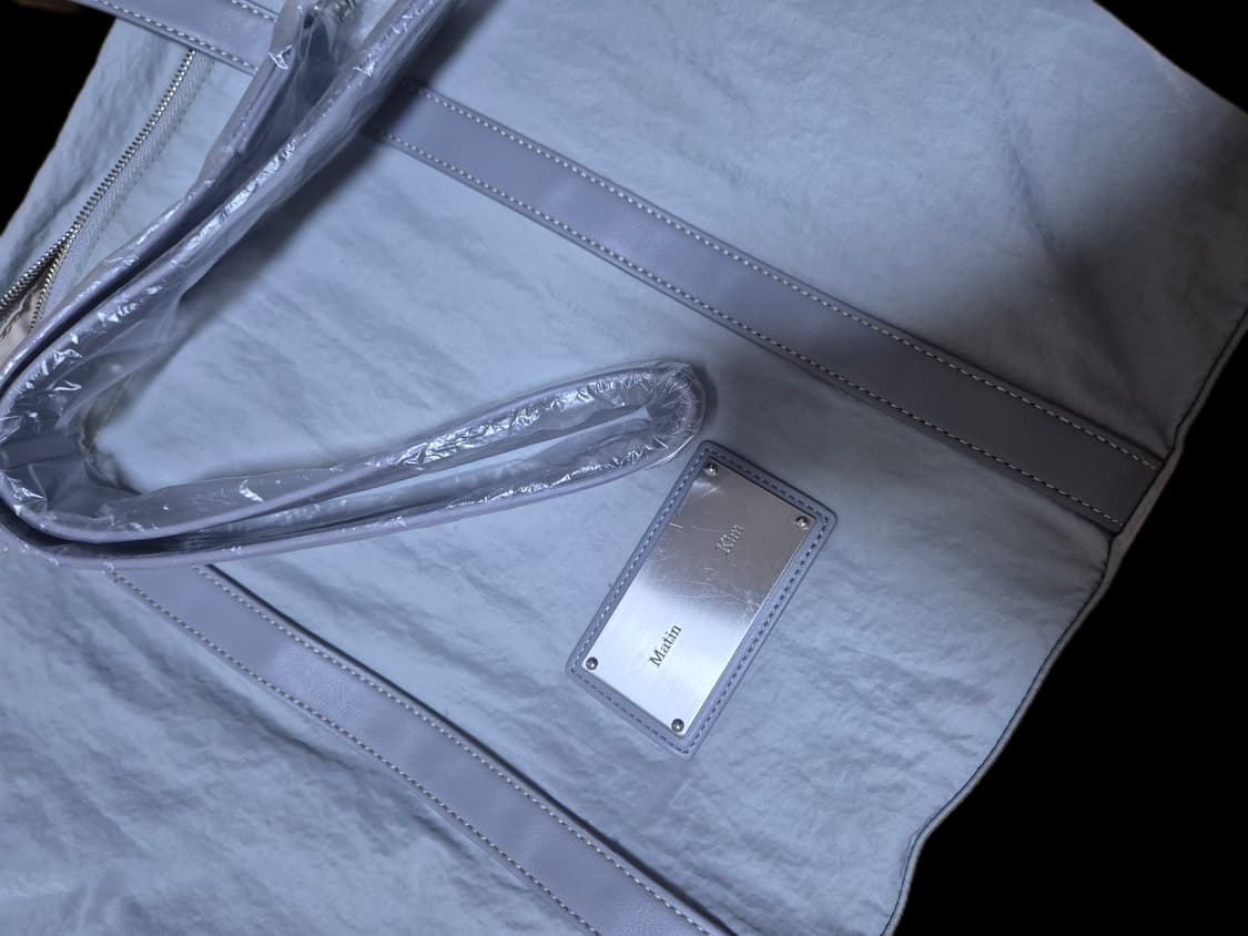 마뗑킴 나일론 패브릭 쇼퍼백(라이트그레이) 상품이미지2