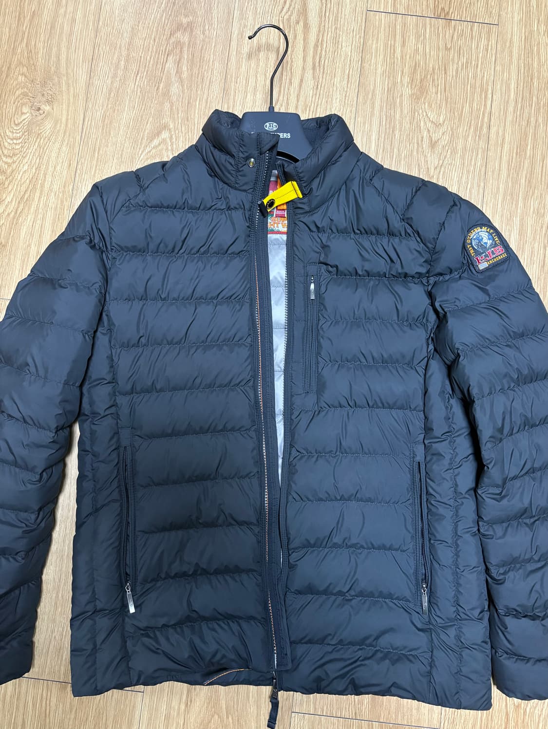 [M] 파라점퍼스 유고 숏 다운 자켓 블랙 - 25FW 상품이미지1