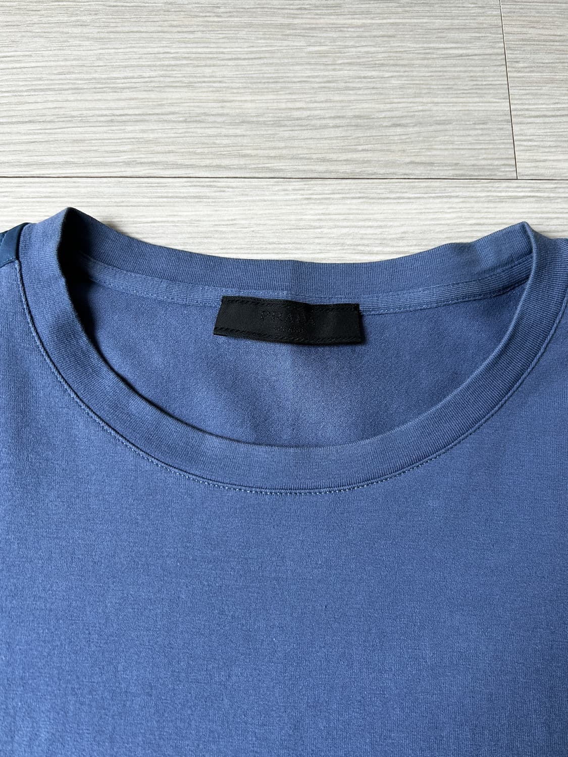 프라다 레드탭 반팔 상품이미지4