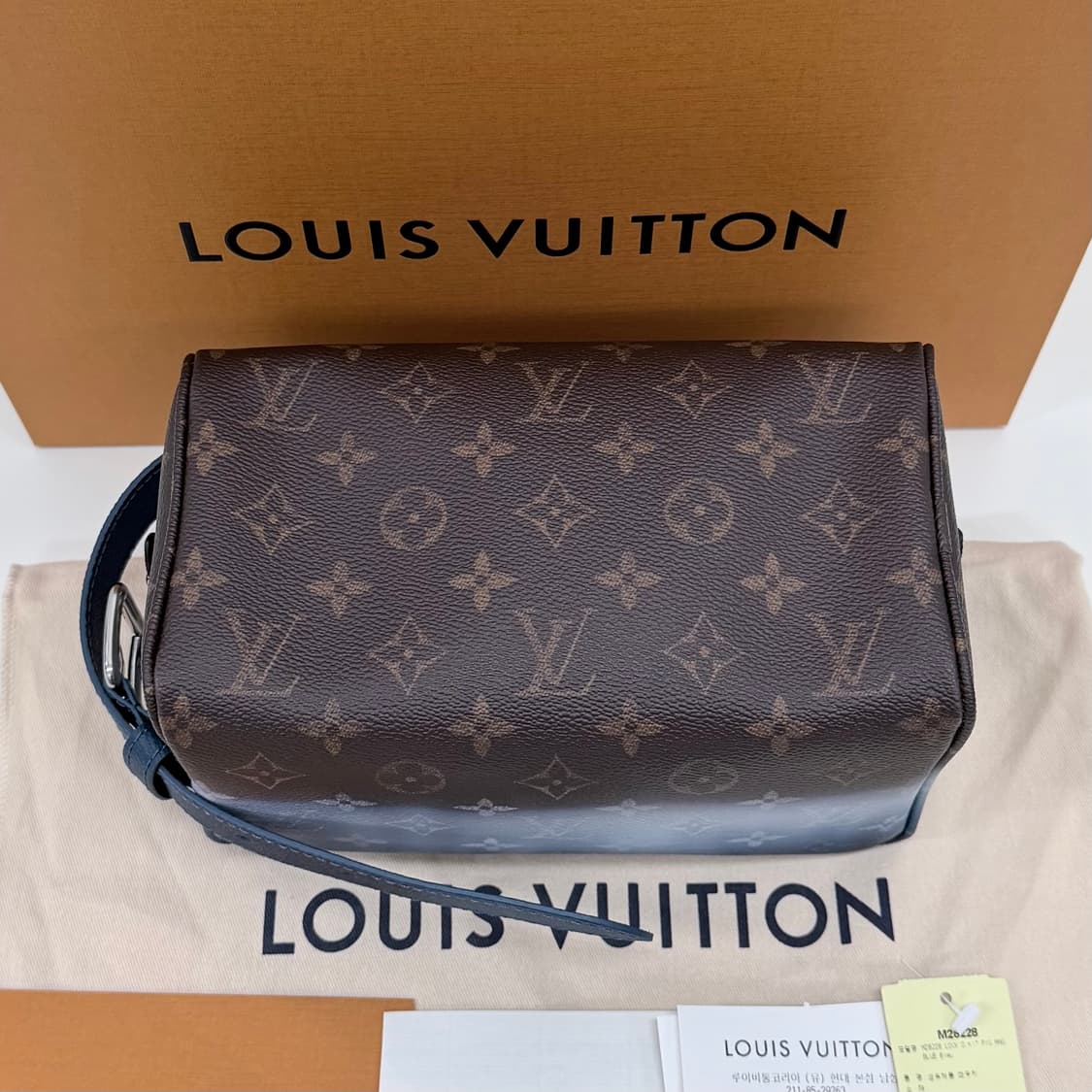 [미사용/선물가능] 26SS 루이비통 모노그램 캔버스 락커 돕키트 블루 상품이미지8