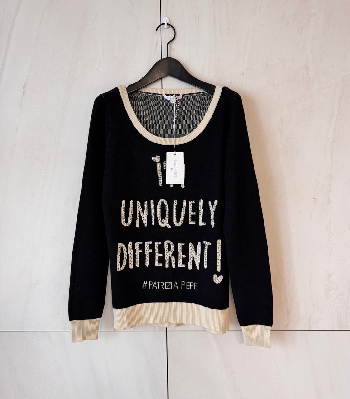 새상품 Patrizia Pepe 블랙 배색 니트0 (44,55사이즈 가능 상품이미지1
