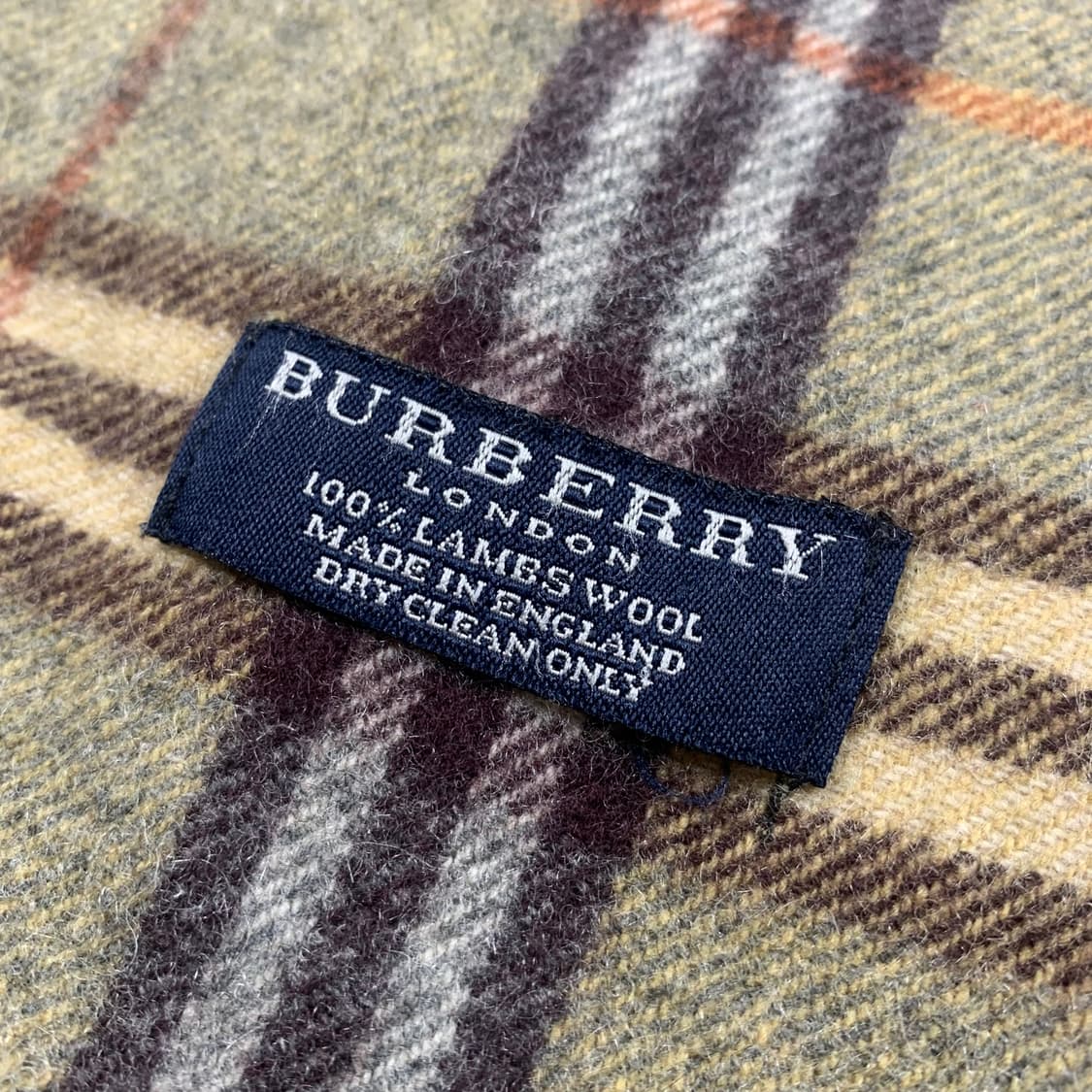 버버리 올리브그린 노바체크 램스울 머플러 상품이미지2