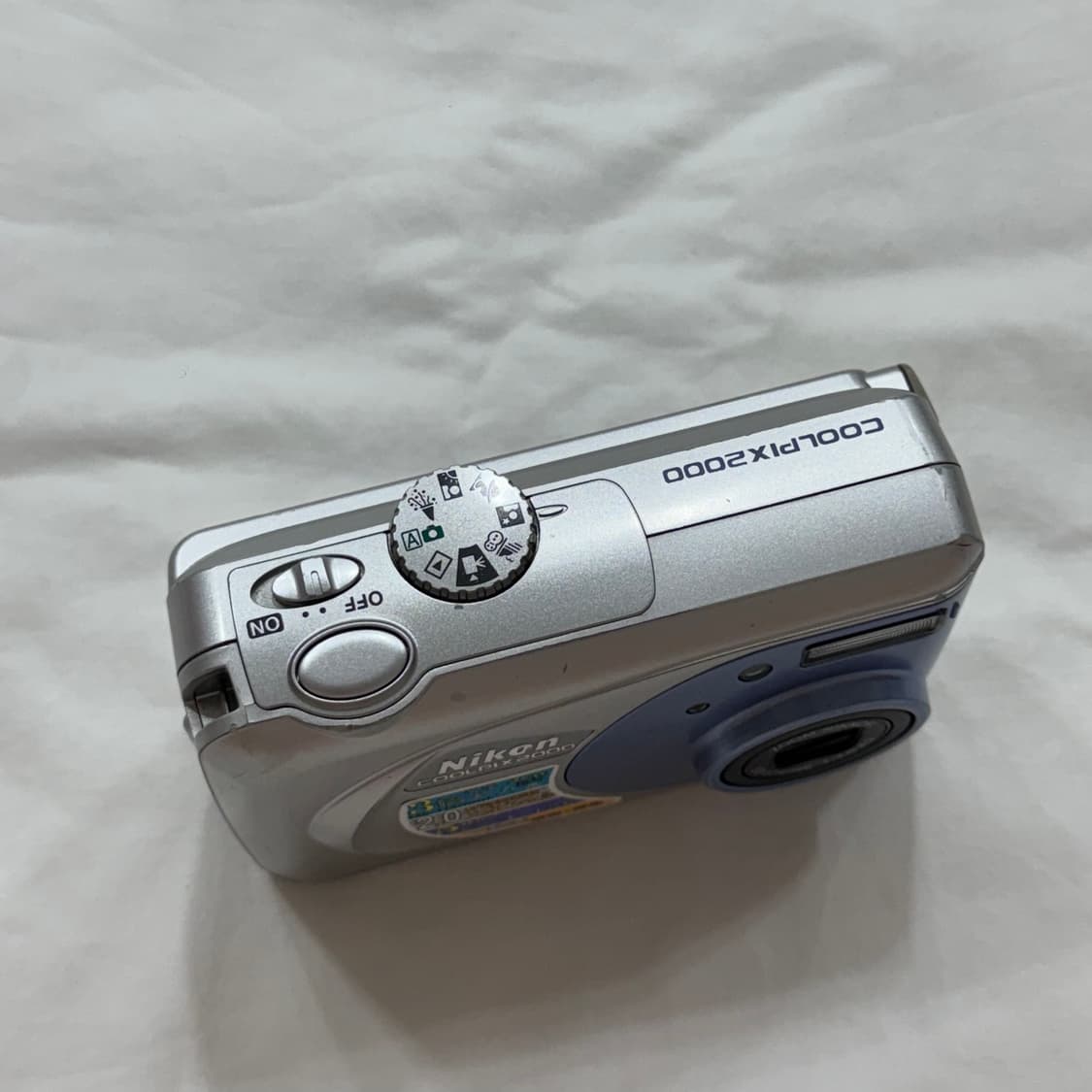 작례⭕️ 니콘 쿨픽스 2000 뉴진스 디카 nikon 카메라 상품이미지4