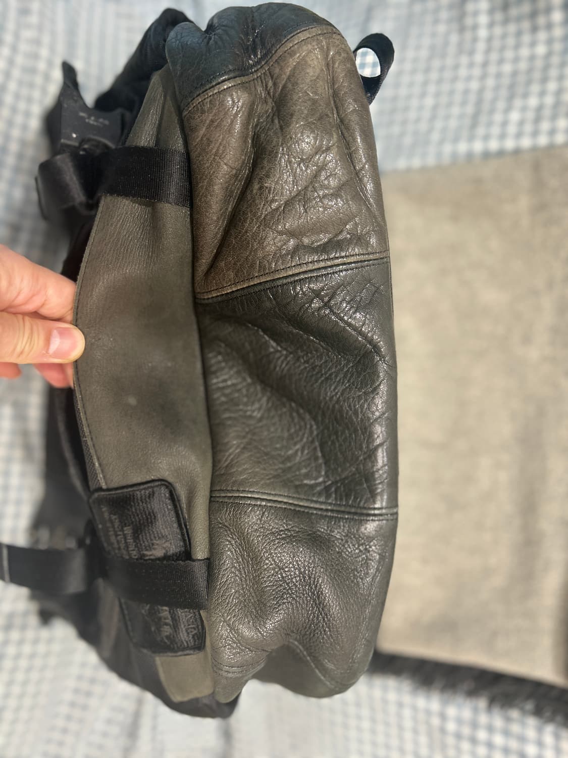 VISVIM 올드비즈빔 아웃도어 패치 올블랙 레더 발리스틱 크로스백 상품이미지6