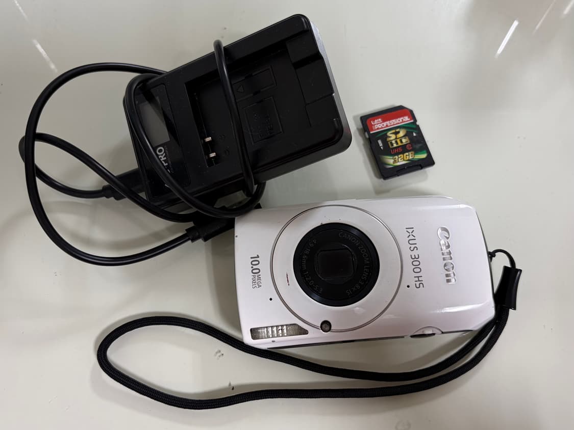 캐논 ixus 300hs 화이트 상품이미지1