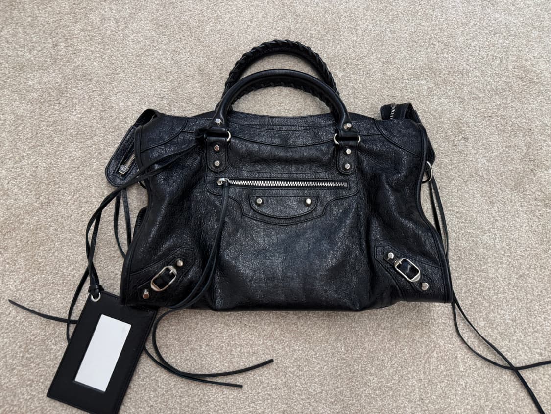 발렌시아가 시티 모터백 블랙 미디움 상품이미지2