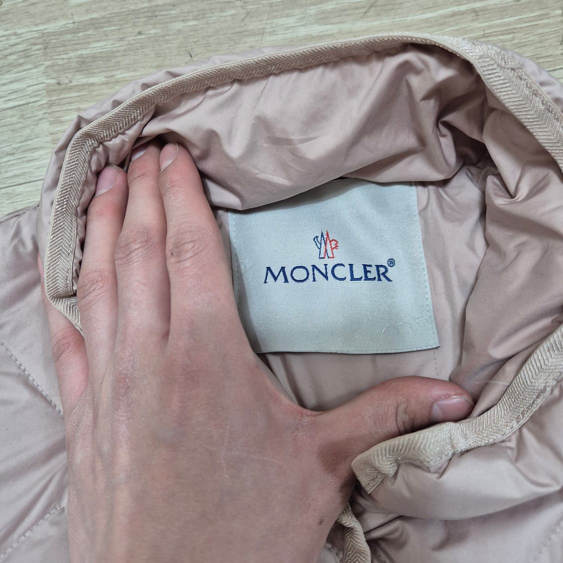 몽클레어 여성 사이드와펜 퀼팅 경량패딩 점퍼 L(100) 상품이미지5