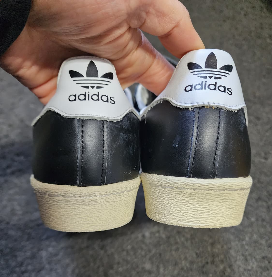 아디다스 슈퍼스타80s 검흰 270사이즈  상품이미지9