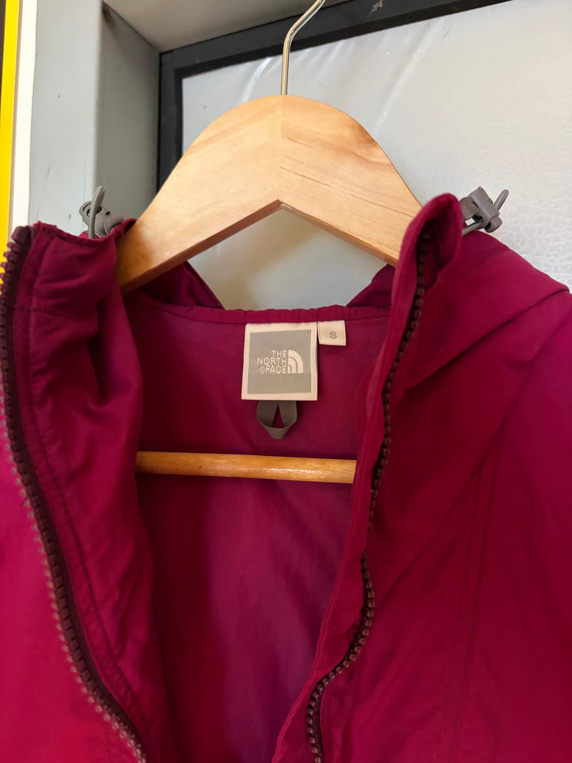 노스페이스 나일론 후드 베스트조끼 상품이미지4