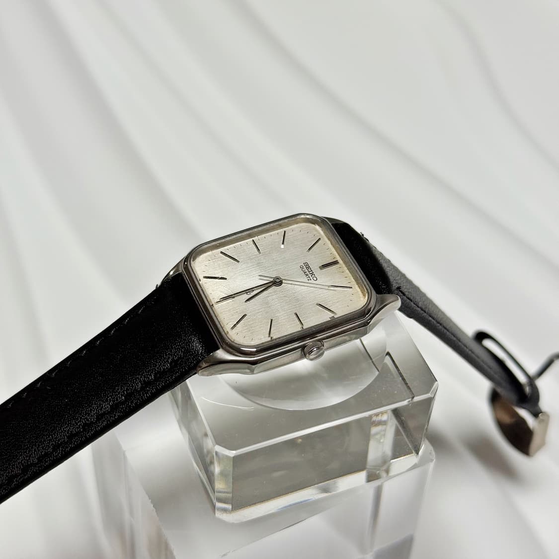 70s80s 빈티지 세이코 스퀘어 브러쉬드 실버 다이얼 워치 상품이미지8