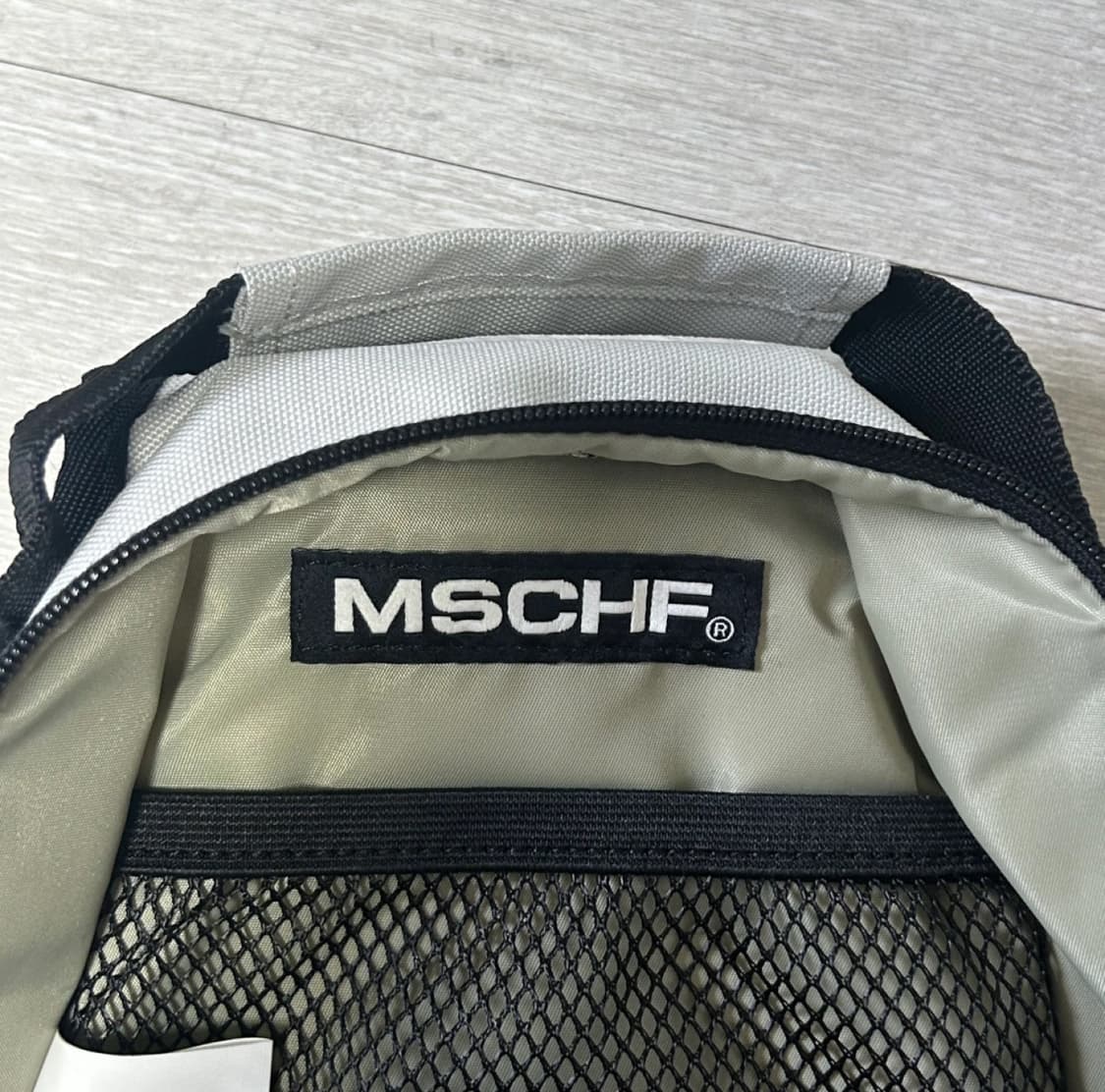 미스치프 롬버스 슬링백 상품이미지3