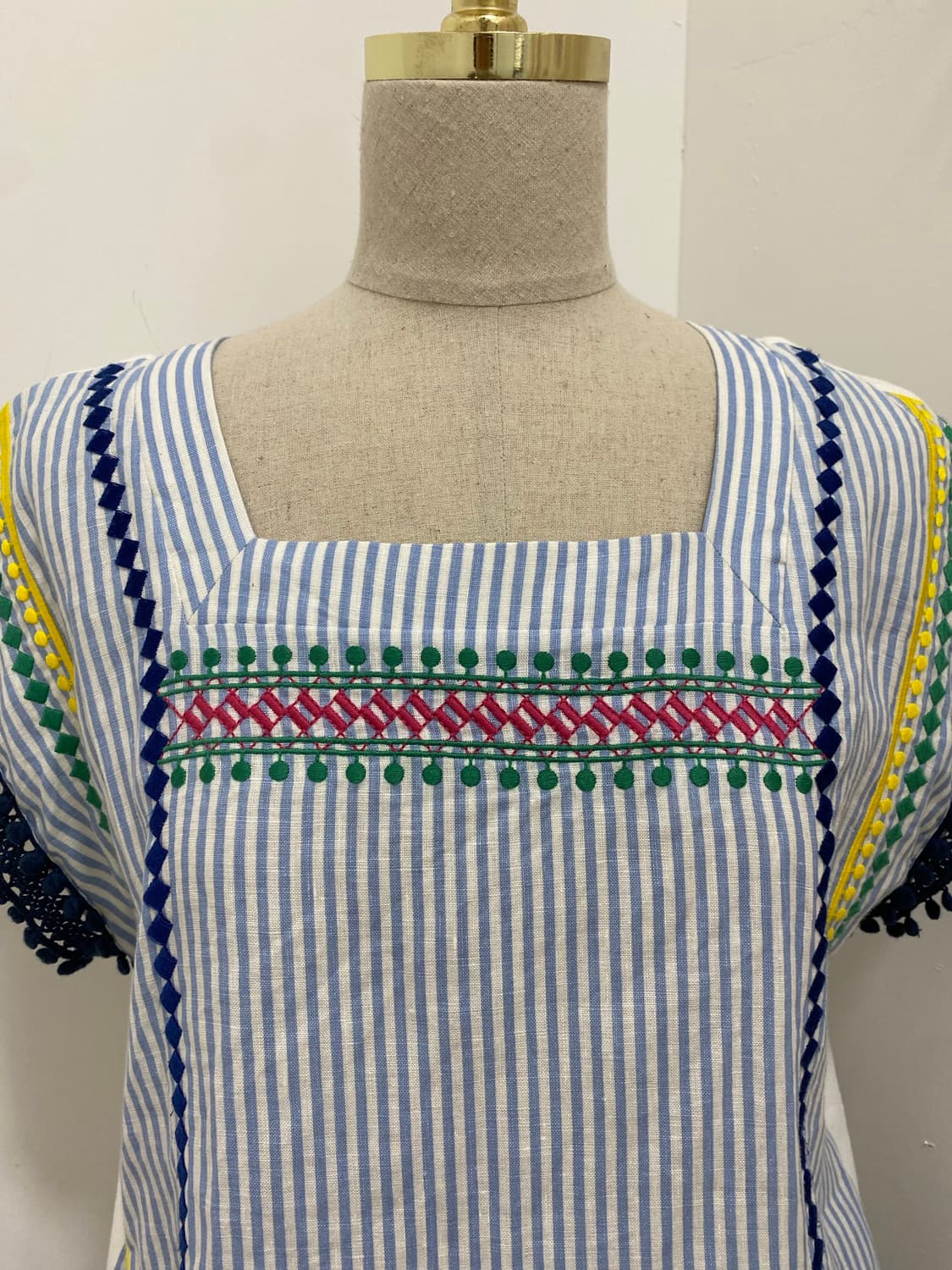 weekend MaxMara 에스닉 자수 린넨 민소매 상품이미지2