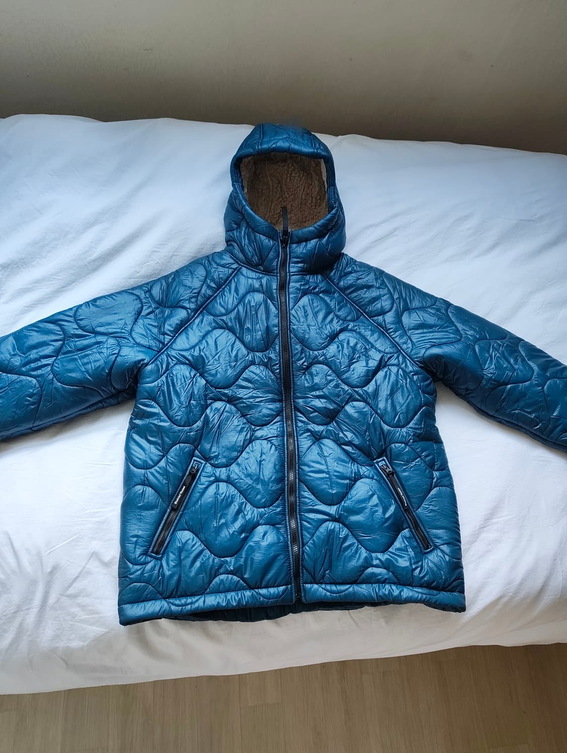 디스트릭트 비전 퀼티드 플리스 상품이미지1