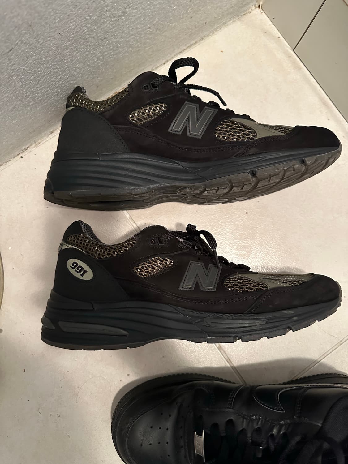 스톤아일랜드 뉴발란스 991v2 블랙 올리브 나이트 상품이미지3