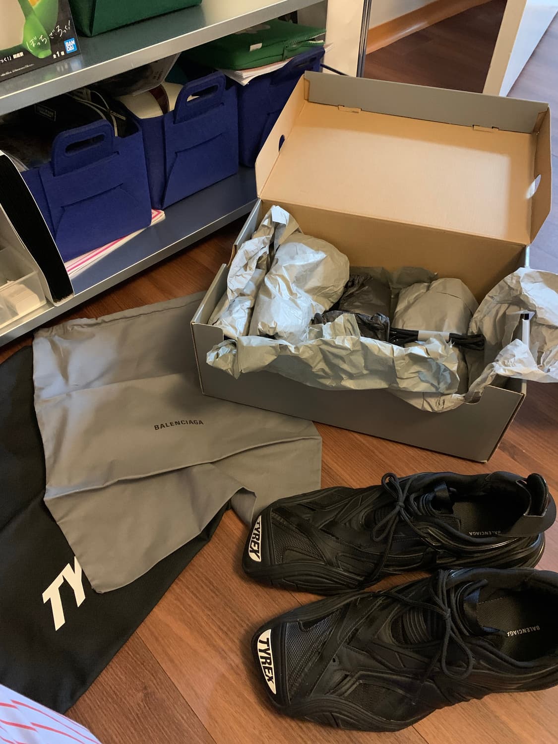 발렌시아가 타이렉스 블랙 상품이미지10