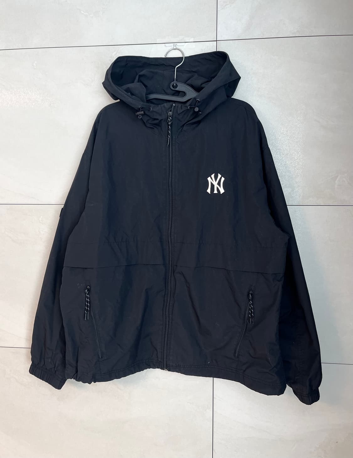 MLB 뉴욕 양키스 블랙 후드 바람막이 (XL) 상품이미지3