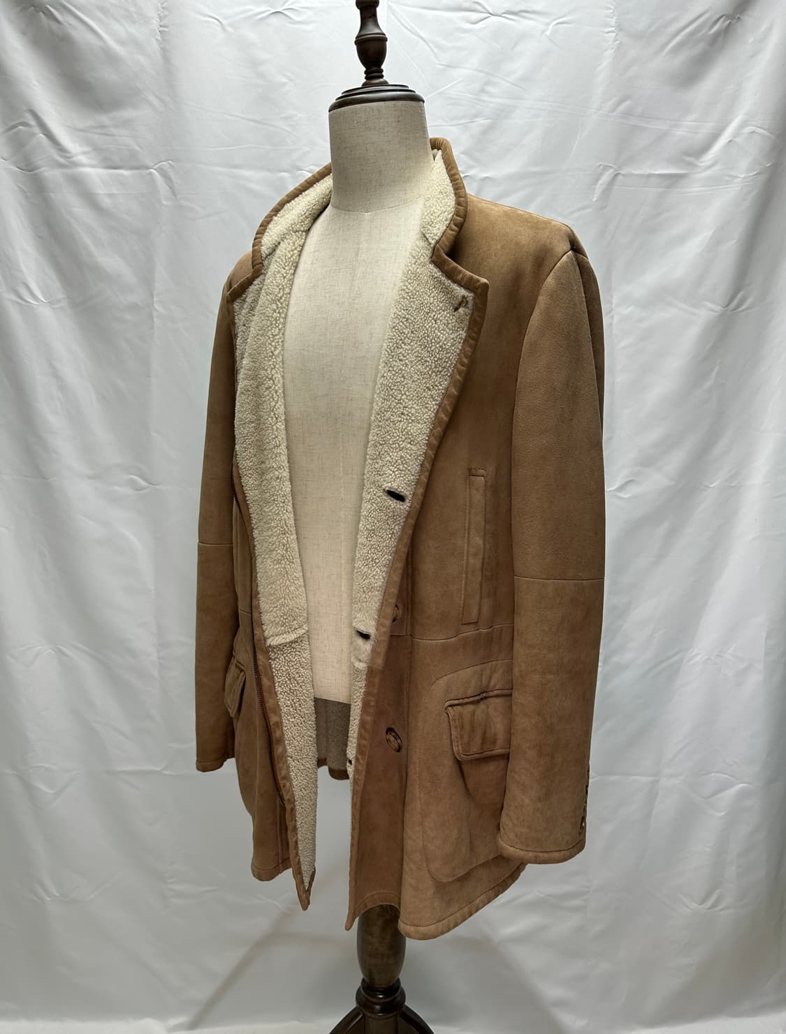 브루넬로쿠치넬리 더블 브레스티드 시어링 무스탕 XL 판매 상품이미지4