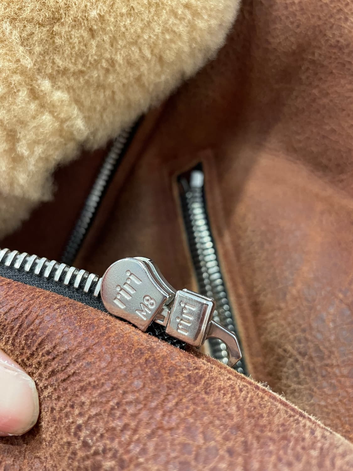 산드로 양모 무스탕 자켓 55-66사이즈 상품이미지4