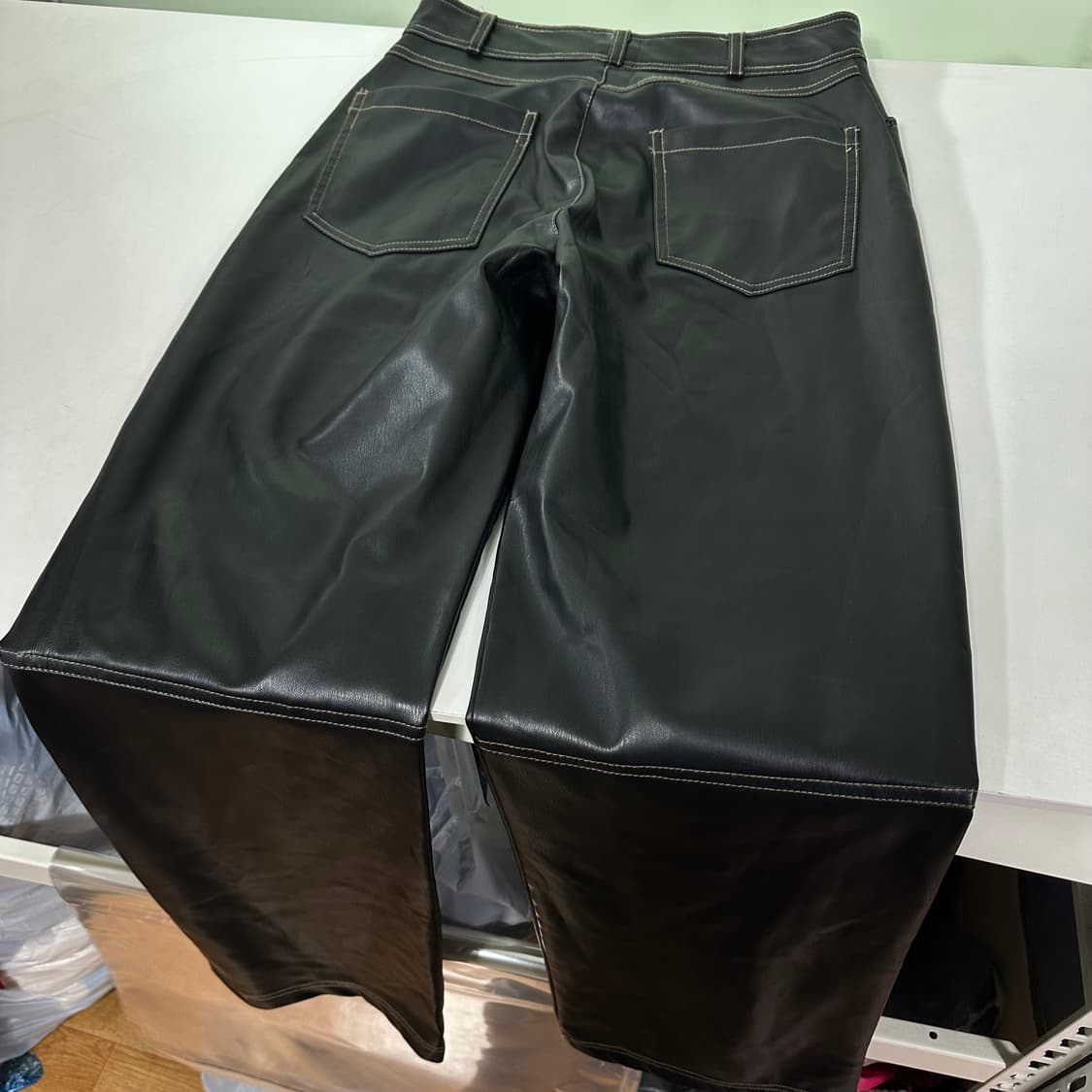 M 자라맨 블랙 일자핏 가죽바지 레더팬츠 상품이미지4