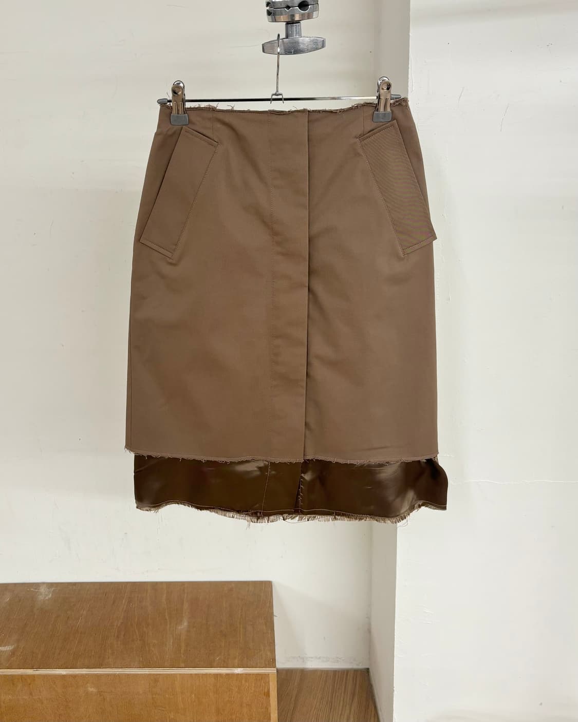 엠엠식스 브라운 미디 스커트 상품이미지1