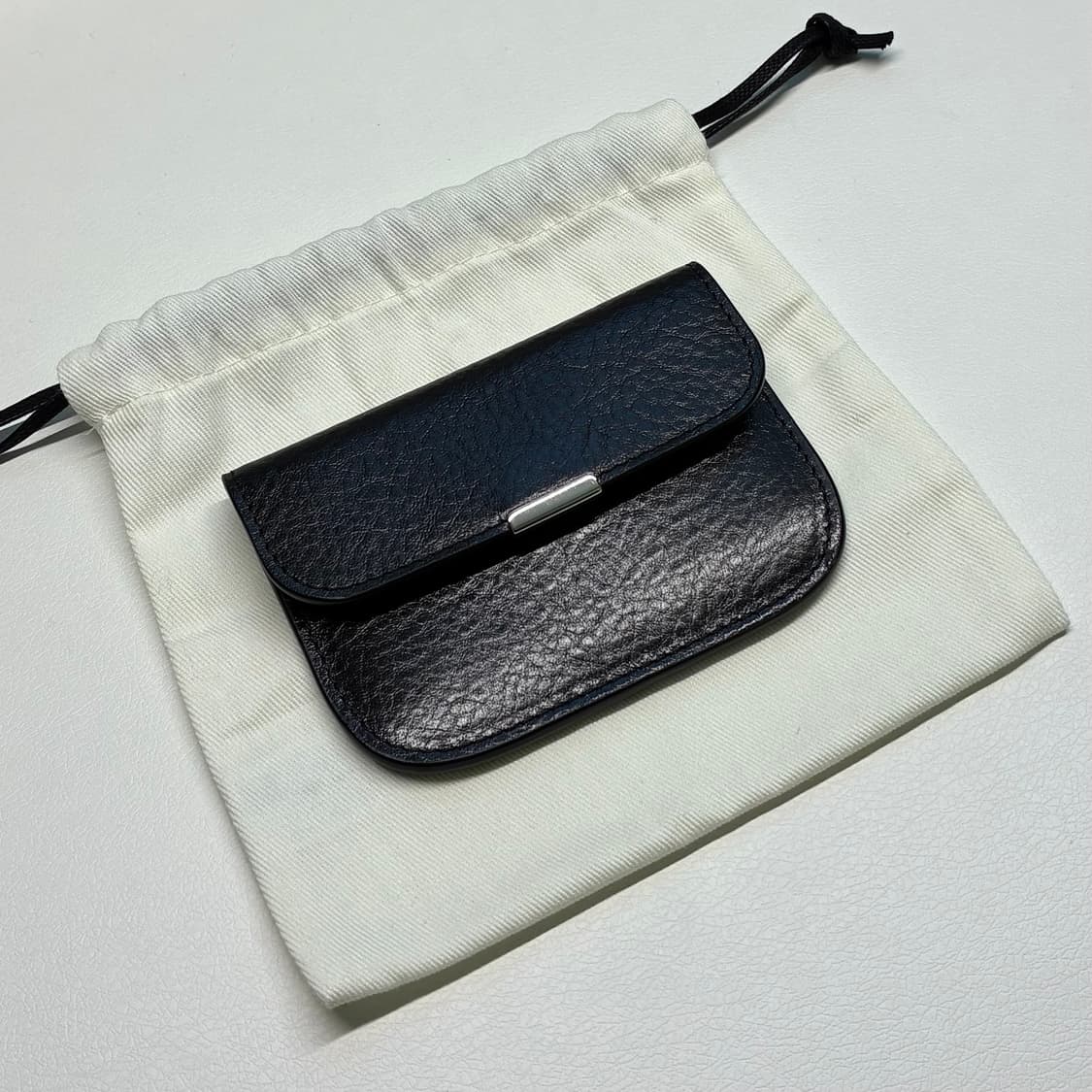 르메르 소프트 탭 카드지갑 상품이미지1