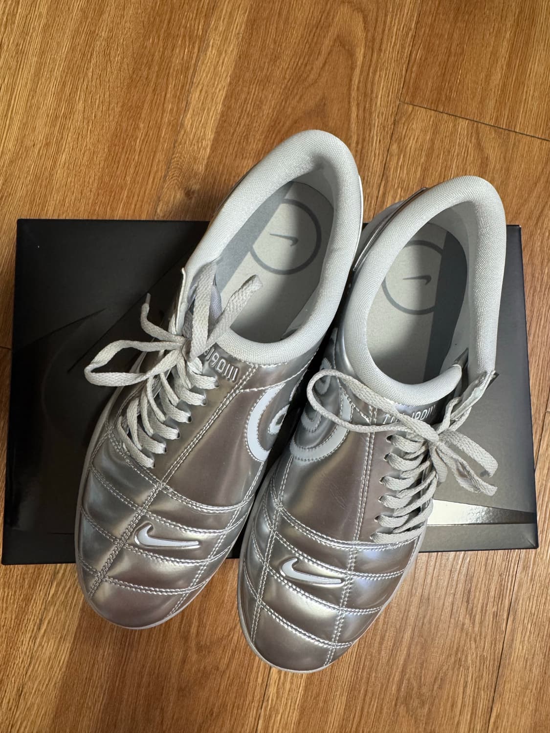 (W) 나이키 토탈 90 3 SP 메탈릭 플래티넘 화이트 270 사이즈 상품이미지1