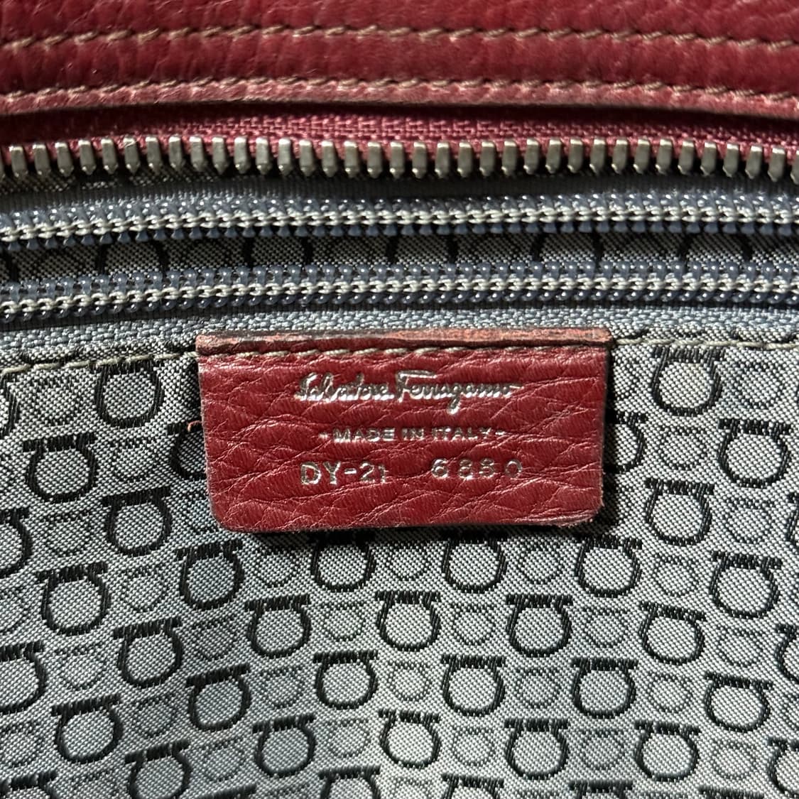 페레가모 간치니 숄더백 버건디 상품이미지8