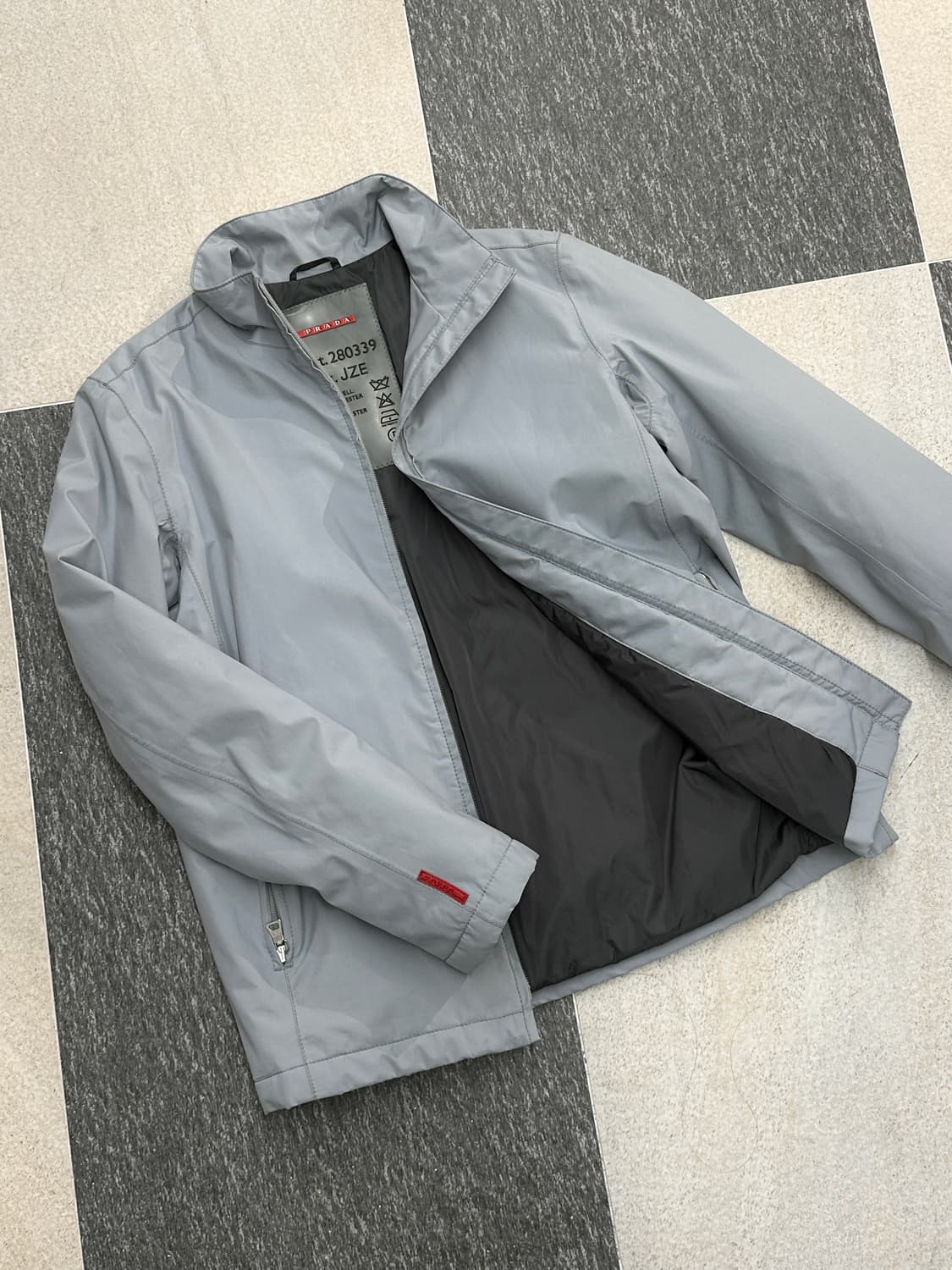 프라다 스포츠 00s 고어텍스 자켓 상품이미지4