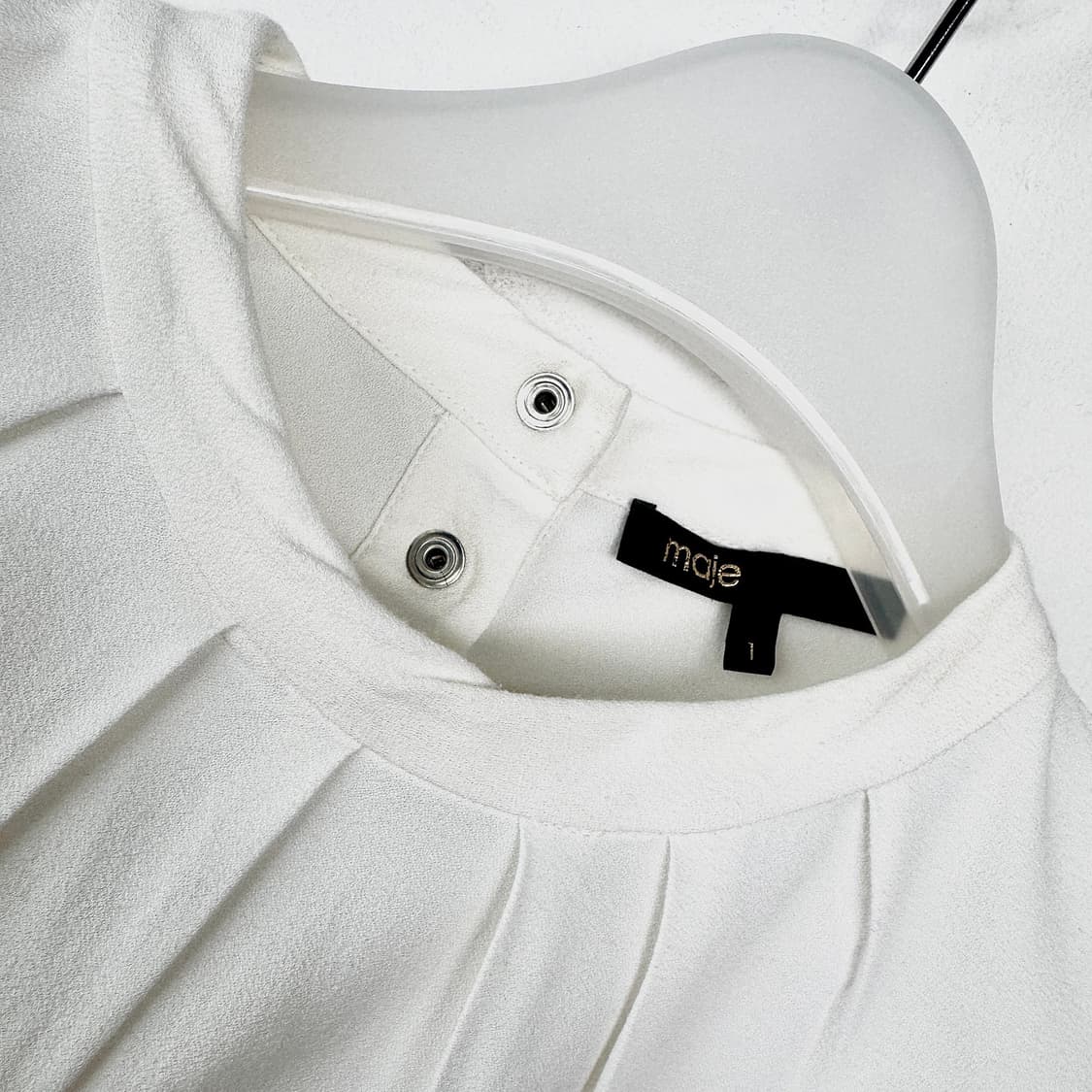 마쥬 maje 플리츠 넥 티블라우스 상품이미지4