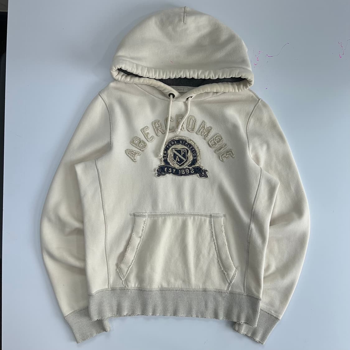 Abercrombie 스펠아웃로고 아이보리 후드티 상품이미지3