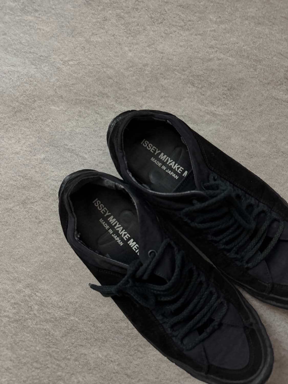 이세이미야케 스니커즈 상품이미지4