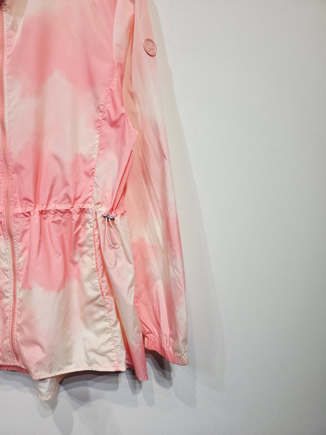 쥬시꾸뛰르 골프 타이다이 여성 바람막이 자켓 상품이미지5