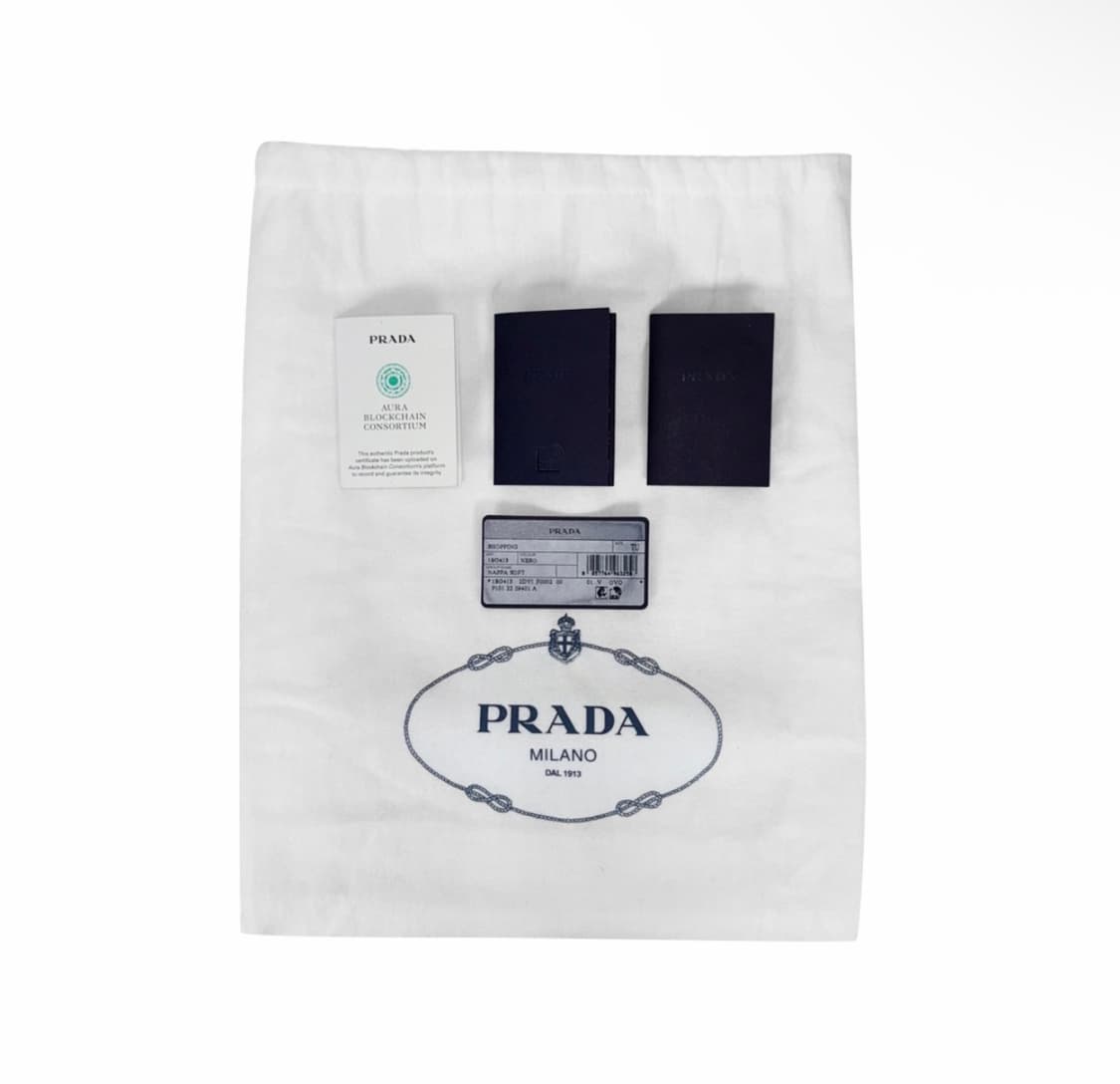 [M] 프라다 패디드 패딩 소프트 패딩 니파 레더 백 토트백 미디움 블랙 상품이미지10