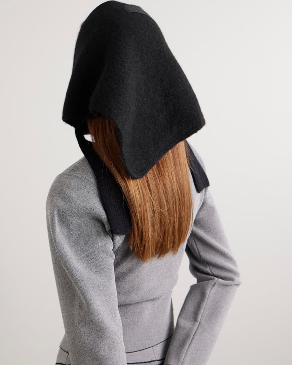 자크뮈스 25fw LE CHALE GROS GRAIN 스카프/블랙 상품이미지2