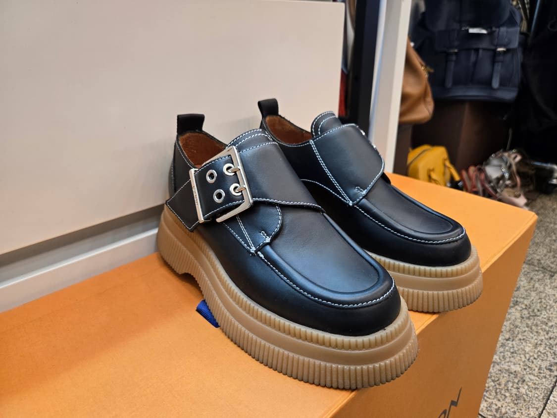 Ganni(가니) 몽크 스트랩 크리퍼 슈즈 상품이미지2