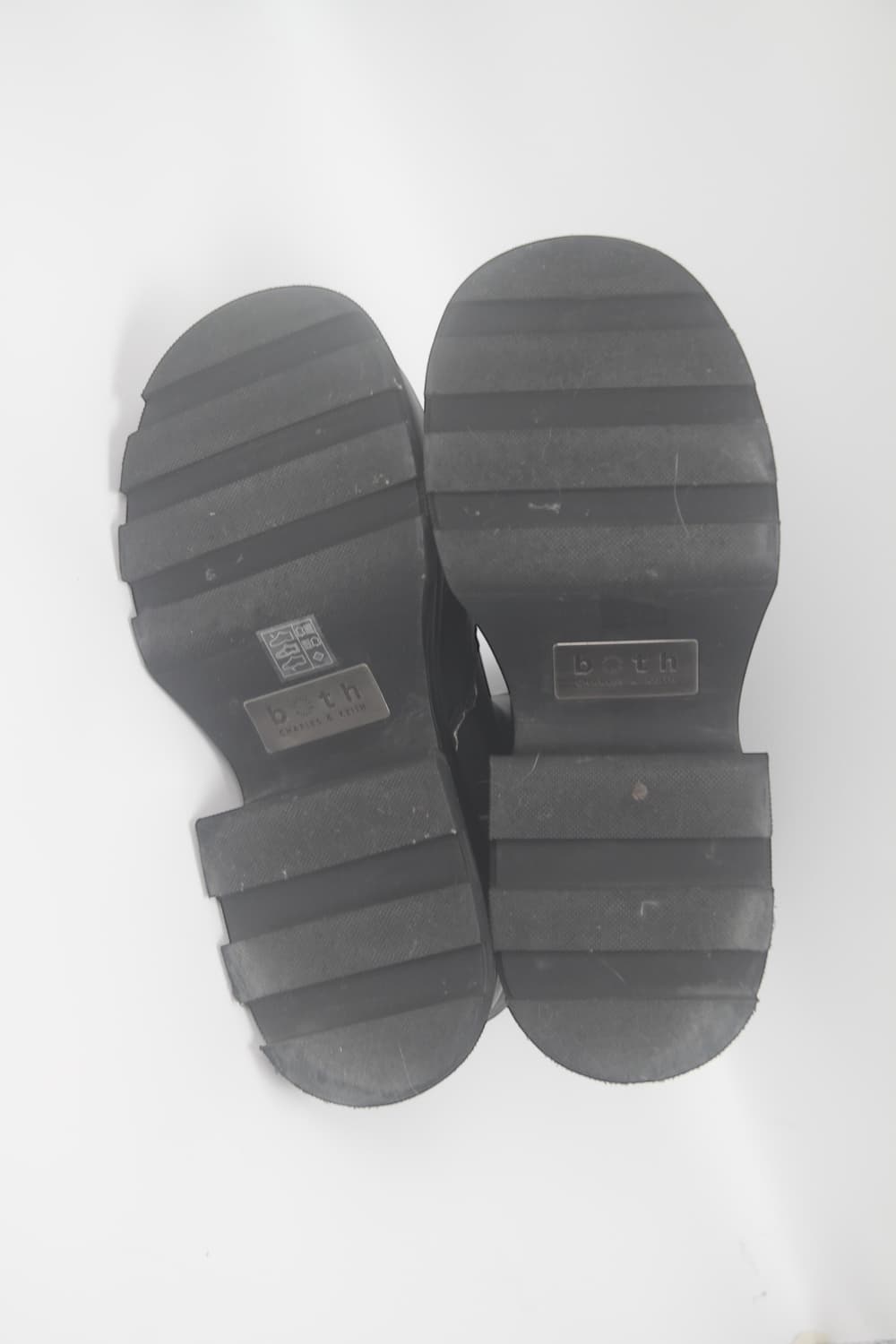 Both X CHARLES & KEITH 한소희 스틸토 부츠 상품이미지8