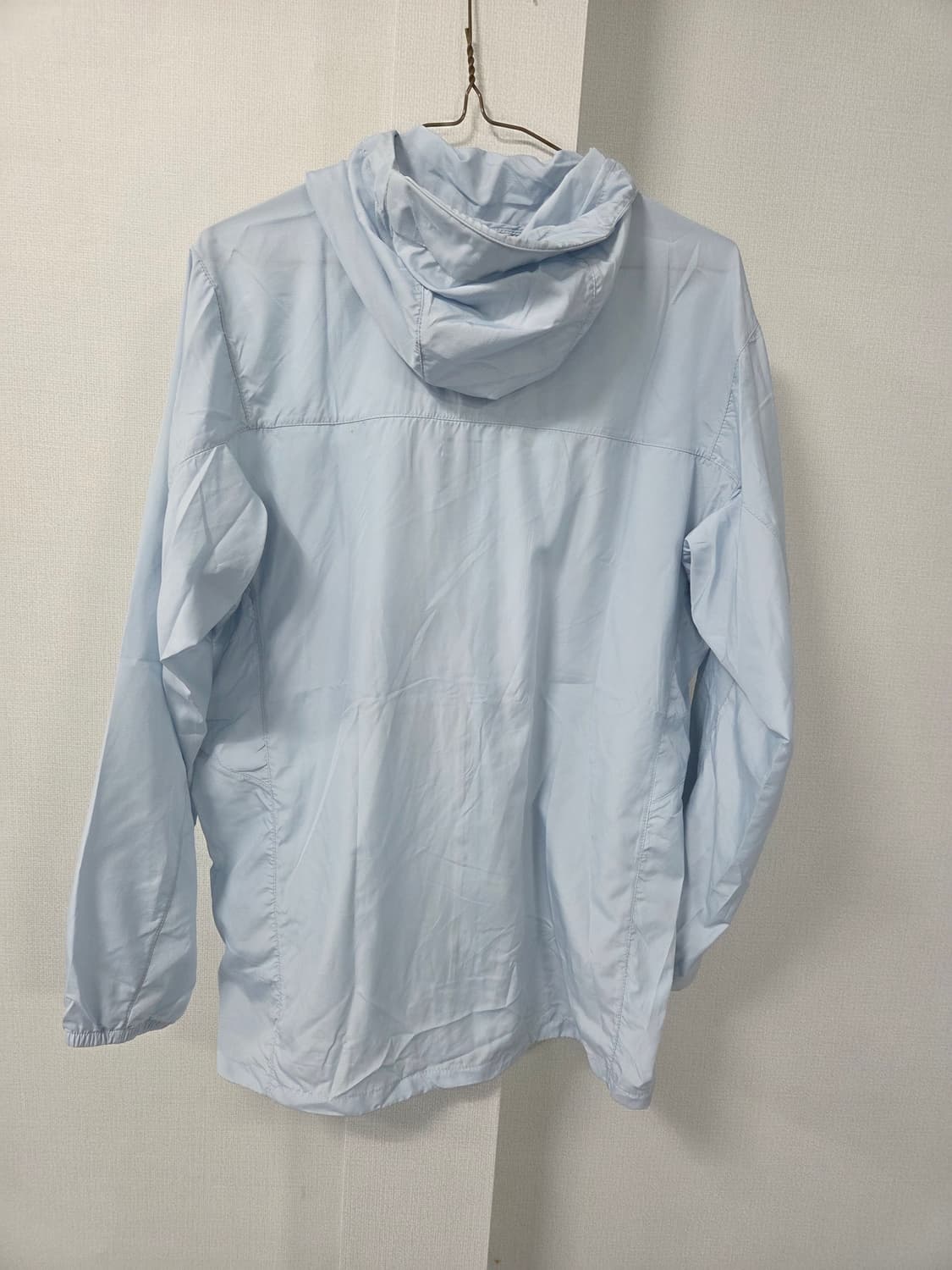 아크테릭스 바람막이후드집업 상품이미지2