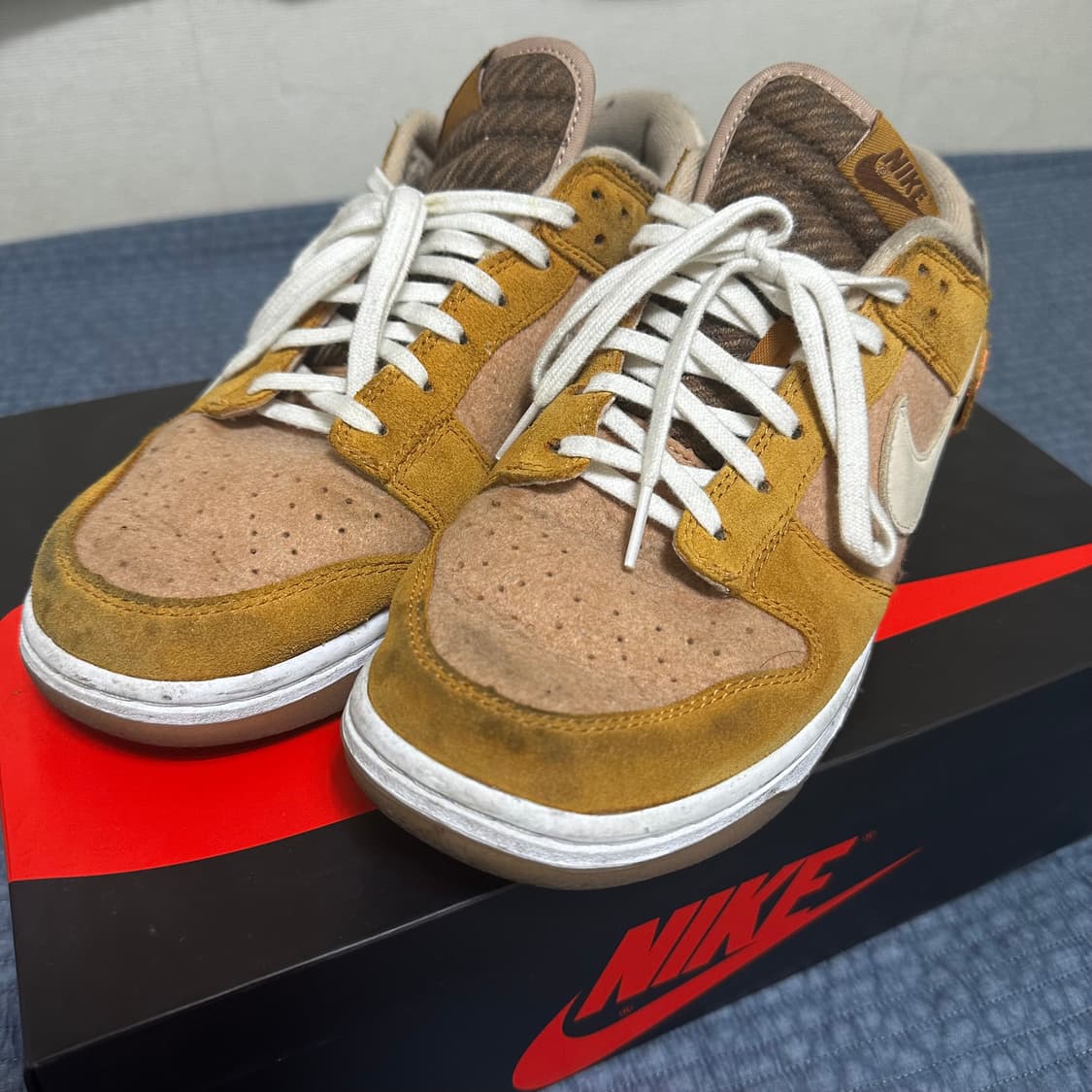 나이키 덩크 로우 SE 프랄린 데저트 오커 상품이미지1