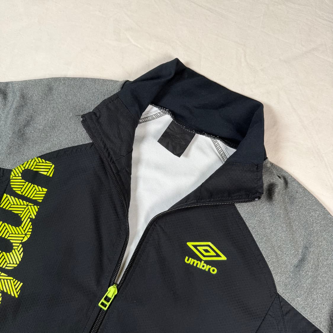 엄브로 트랙탑 바람막이 집업 져지 자켓 상품이미지2