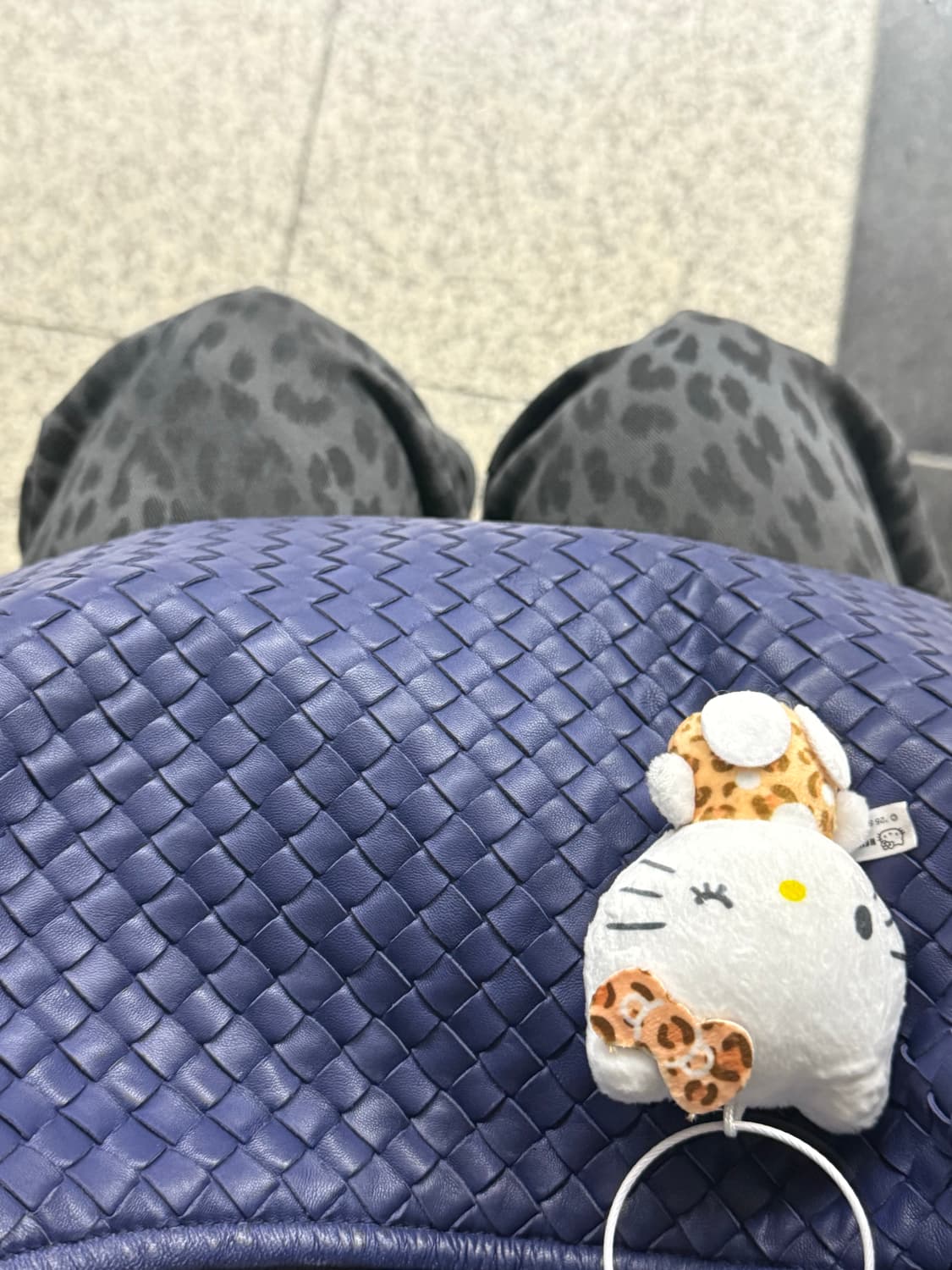 보테가베네타 인트레치아토 호보백 네이비 상품이미지9