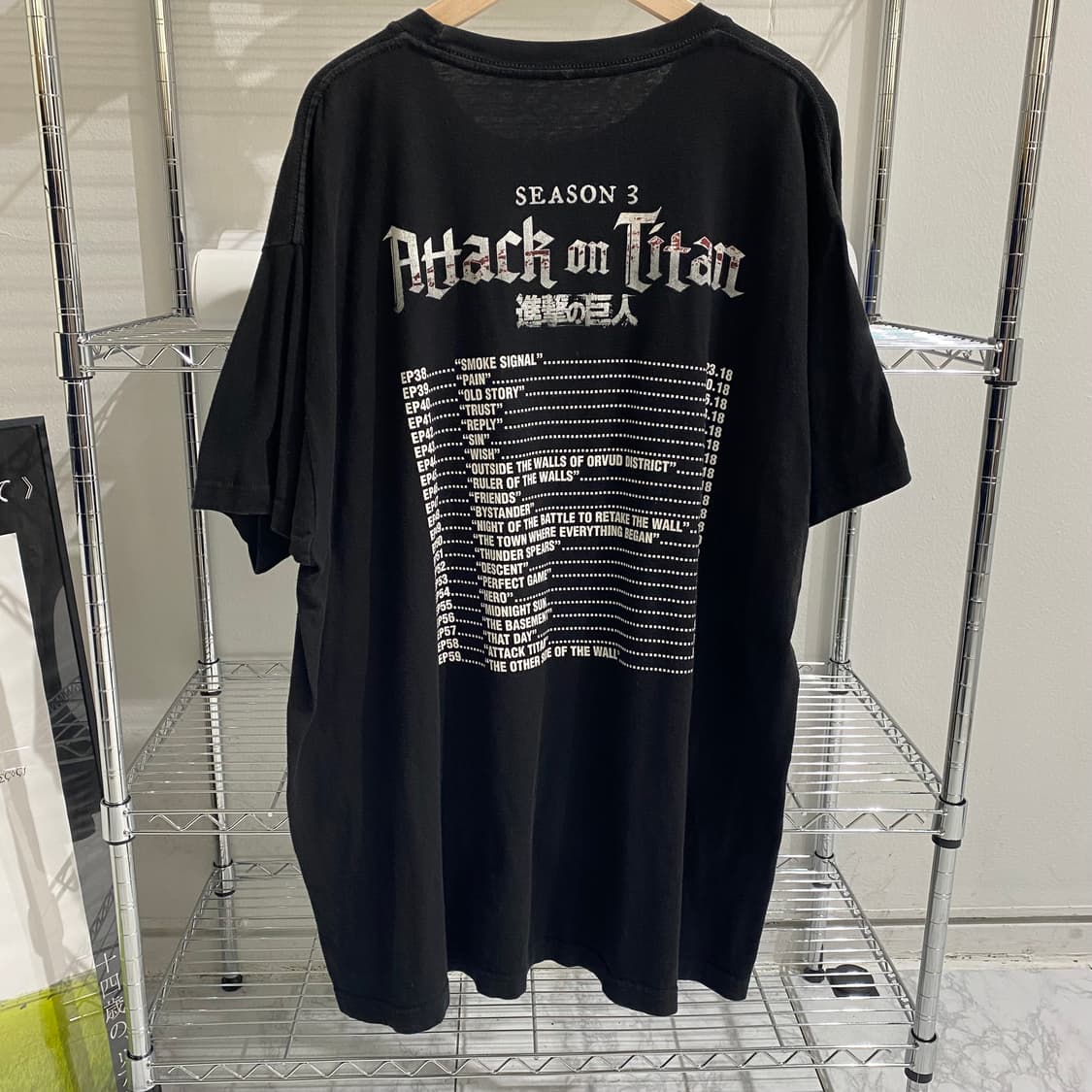 진격의거인 오피셜 애니메이션 티셔츠 상품이미지2