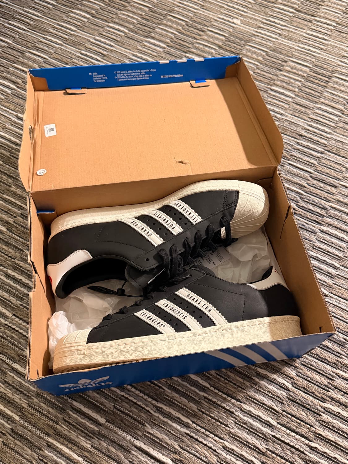 [290] 아디다스 x 휴먼 메이드 슈퍼스타 블랙 화이트 새상품 상품이미지5