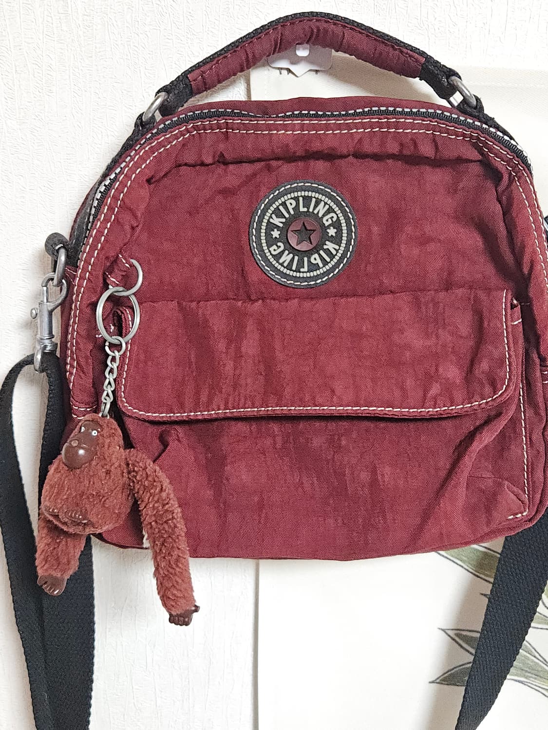 키플링 가방 크로스백/버건디 와인컬러 상품이미지2