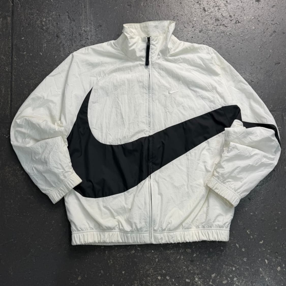 105 나이키 빅스우시 바람막이 상품이미지1