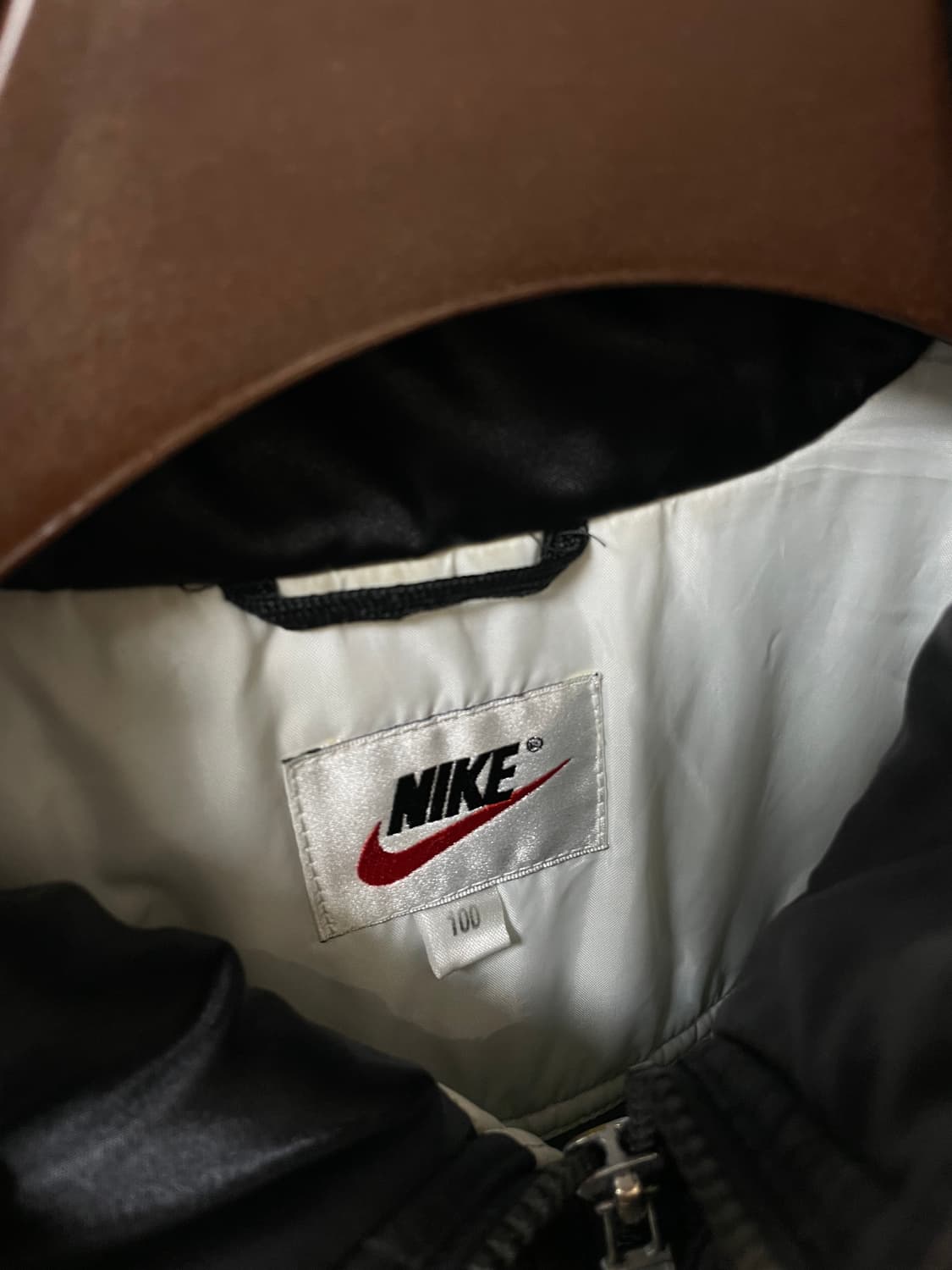 (100) 00s 나이키 스우시 투웨이 벤치 파카 상품이미지4