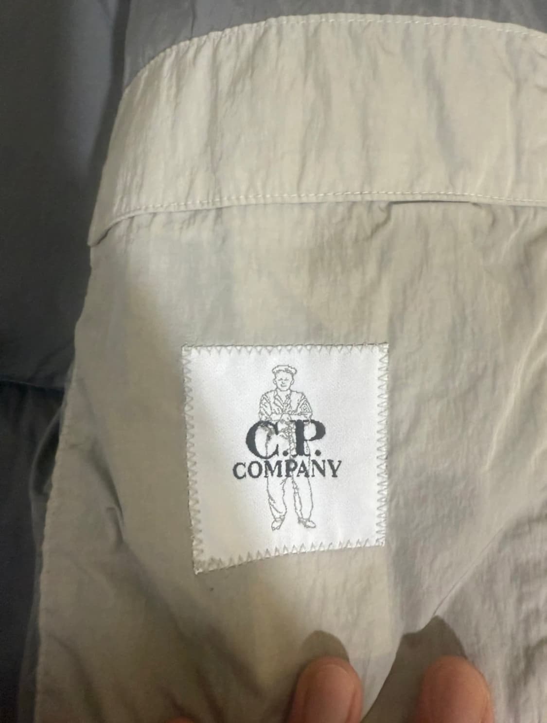 C.P. 컴퍼니 패딩  - 25FW (최적가) 상품이미지2