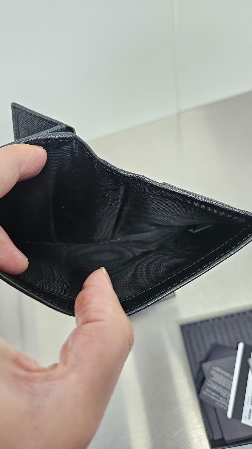 프라다 사피아노 반지갑 블랙 상품이미지5