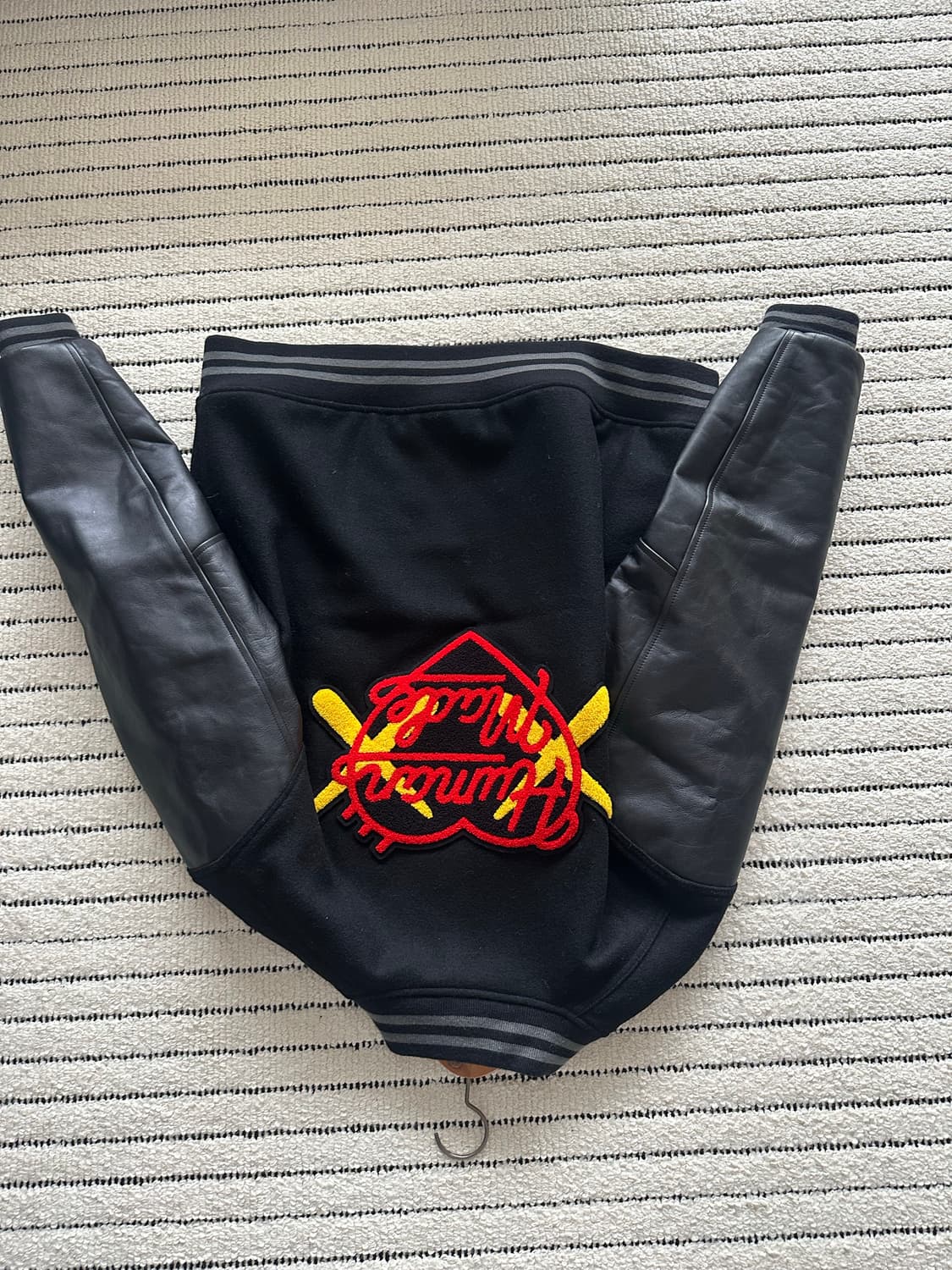 휴먼 메이드 kaws 바시티 xxl 상품이미지2